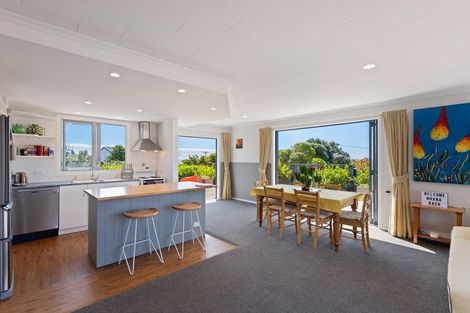 Photo of property in 17 Moana Street, Otaki Beach, Otaki, 5512
