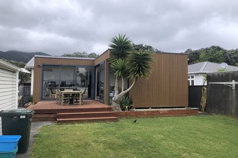 Photo of property in 9 Trafalgar Street, Waiwhetu, Lower Hutt, 5010