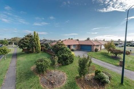Photo of property in 1 Maahutaupeke Place, St Andrews, Hamilton, 3200