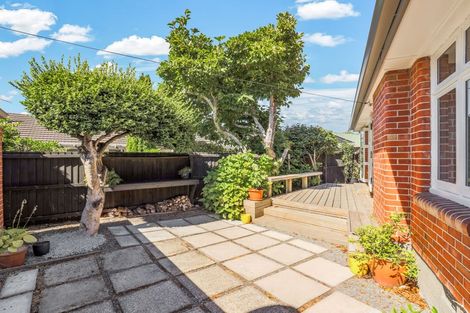 Photo of property in 71 Hamilton Avenue, Ilam, Christchurch, 8041