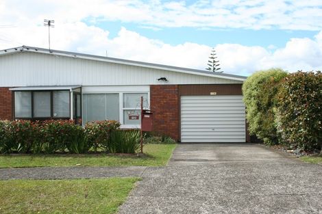 Photo of property in 1/71 Lynwood Road, New Lynn, Auckland, 0600