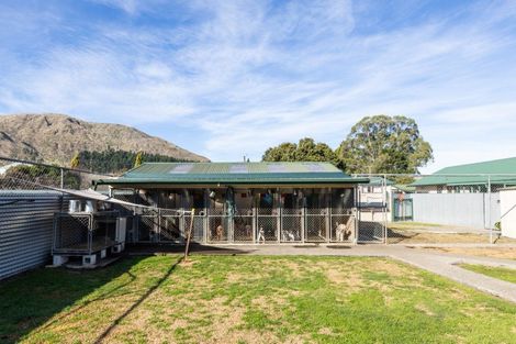 Photo of property in 5 Ellis Wallace Road, Eskdale, Napier, 4182