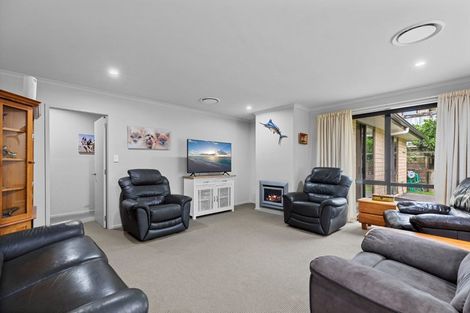 Photo of property in 21 Galloway Crescent, Pyes Pa, Tauranga, 3112