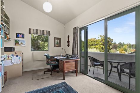 Photo of property in 12 Laing Cove, Havelock North, 4130