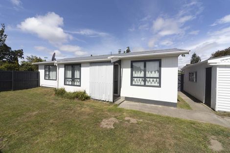 Photo of property in 26 Escort Grove, Awapuni, Palmerston North, 4412