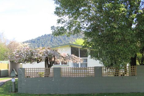 Photo of property in 4 Adam Place, Mangakakahi, Rotorua, 3015