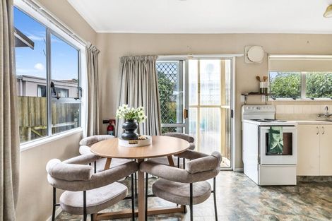 Photo of property in 5 Avon Place, Springvale, Whanganui, 4501