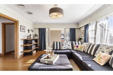 Photo of property in 10 Lloyd Avenue, Papatoetoe, Auckland, 2025