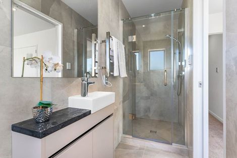 Photo of property in 121b Sycamore Drive, Sunnynook, Auckland, 0620