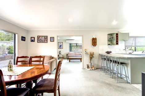 Photo of property in 22 Hollinger Place, Nawton, Hamilton, 3200