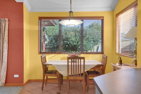 Photo of property in 42 Ayrshire Drive, Grandview Heights, Hamilton, 3200