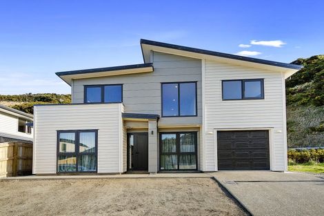 Photo of property in 24 Porokaiwhiri Street, Crofton Downs, Wellington, 6035