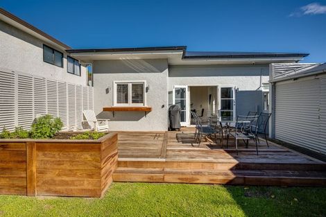 Photo of property in 25 Georges Drive, Napier South, Napier, 4110