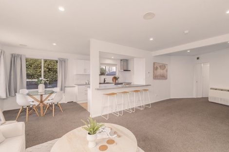 Photo of property in 96a Springs Road, Hornby, Christchurch, 8042