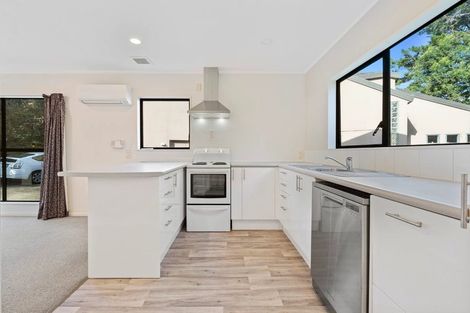 Photo of property in 1/58 James Evans Drive, Northcote, Auckland, 0627