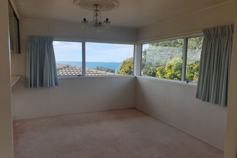 Photo of property in 2/8 Rahopara Street, Castor Bay, Auckland, 0620