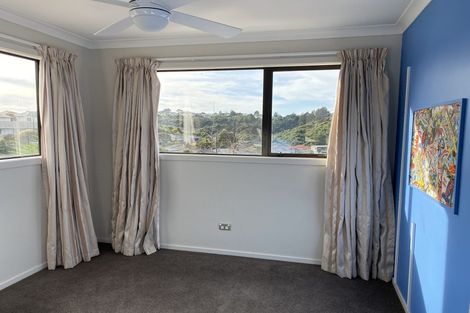 Photo of property in 77 Te Puia Drive, Aotea, Porirua, 5024