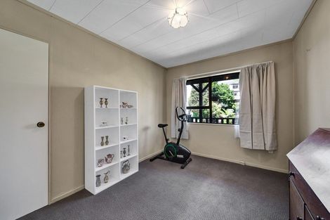 Photo of property in 73a Heta Road, Highlands Park, New Plymouth, 4312
