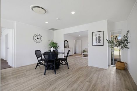 Photo of property in 50 Dickson Road, Papamoa Beach, Papamoa, 3118