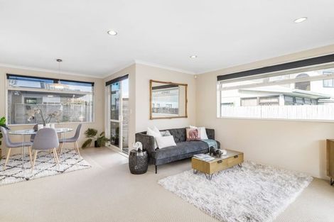 Photo of property in 56a Florence Avenue, Orewa, 0931