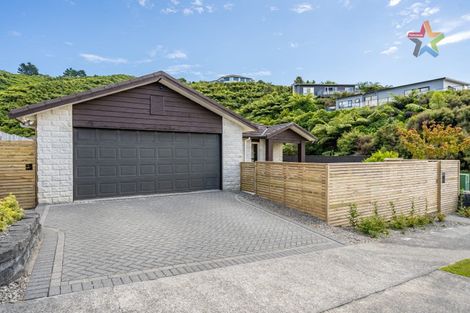 Photo of property in 10 Meadowbank Drive, Belmont, Lower Hutt, 5010