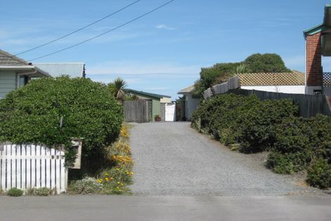 Photo of property in 437 Marine Parade, South New Brighton, Christchurch, 8062