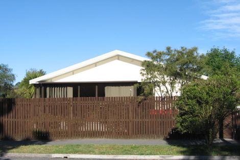 Photo of property in 1/50 Valecrest Avenue, Parklands, Christchurch, 8083