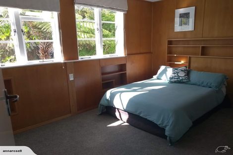 Photo of property in 16 Taungata Road, York Bay, Lower Hutt, 5013