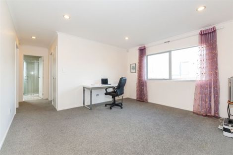 Photo of property in 23 Vino Cina Heights, Ranui, Auckland, 0612