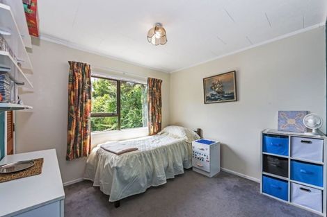 Photo of property in 25 Waiora Road, Stanmore Bay, Whangaparaoa, 0932