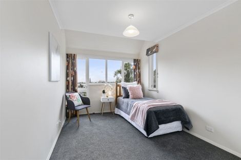 Photo of property in 88 Norton Park Grove, Waterloo, Lower Hutt, 5011