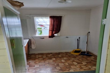 Photo of property in 57 Macandrew Street, Otautau, 9610
