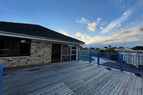 Photo of property in 6 Marr Road, Manurewa, Auckland, 2102