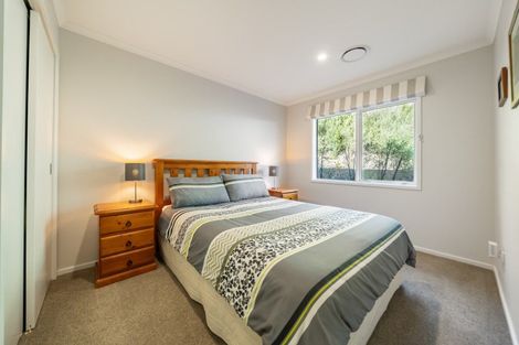 Photo of property in 29 Mt Marua Drive, Timberlea, Upper Hutt, 5018