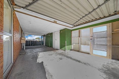 Photo of property in 9 Chibnall Place, Conifer Grove, Takanini, 2112