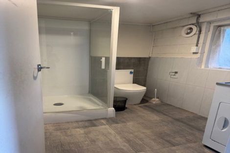 Photo of property in 16 Glenside Avenue, Pakuranga, Auckland, 2010