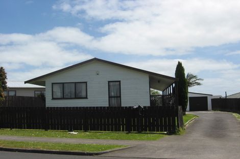 Photo of property in 207 Finlayson Avenue, Clendon Park, Auckland, 2103