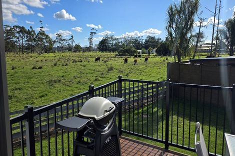 Photo of property in 30 Aitkenhead Court, Parakai, 0830