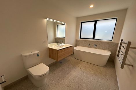 Photo of property in 32 Longview Drive, Lake Hawea, 9382