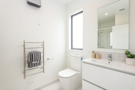 Photo of property in 210 Edgeware Road, Edgeware, Christchurch, 8013