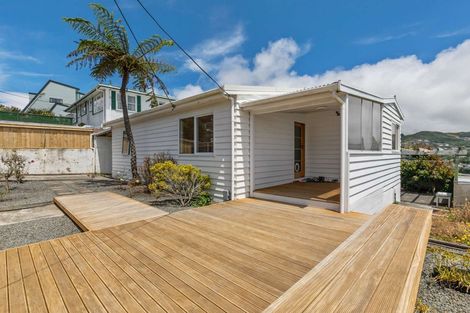 Photo of property in 14 Sheridan Terrace, Johnsonville, Wellington, 6037