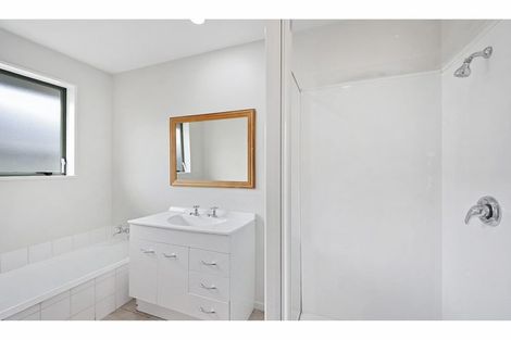 Photo of property in 51 Parade Court, Addington, Christchurch, 8024