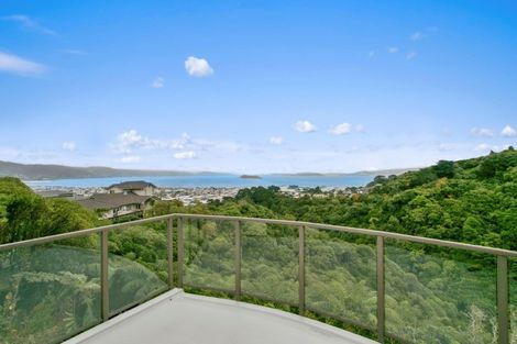 Photo of property in 47 Dowse Drive, Maungaraki, Lower Hutt, 5010