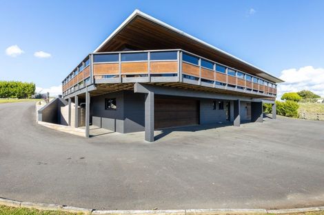 Photo of property in 354 Henwood Road, Hillsborough, New Plymouth, 4372