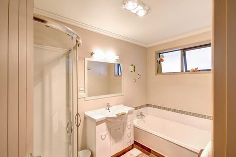 Photo of property in 13 Elderlee Street, Milton, 9220