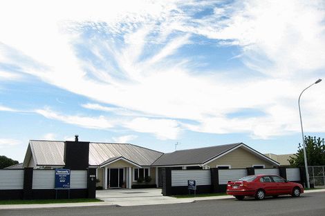 Photo of property in 6 West Belt, Rangiora, 7400