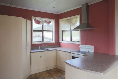 Photo of property in 11 Theodore Street, Bluff, 9814