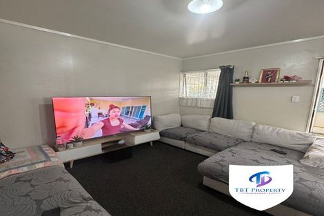 Photo of property in 696 Massey Road, Mangere, Auckland, 2022