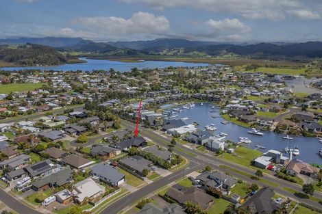 Photo of property in 10 Kupe Drive, Whitianga, 3510