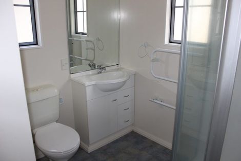 Photo of property in 2/95 Langana Avenue, Browns Bay, Auckland, 0630